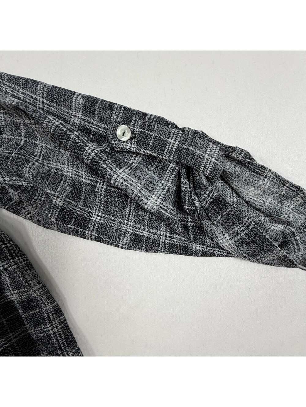 Ces Femme Black and White Plaid Long Sleeve Blouse - Picture 5 of 8